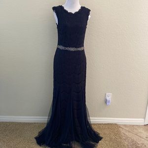 Mother of the Bride Beautiful navy formal dress
